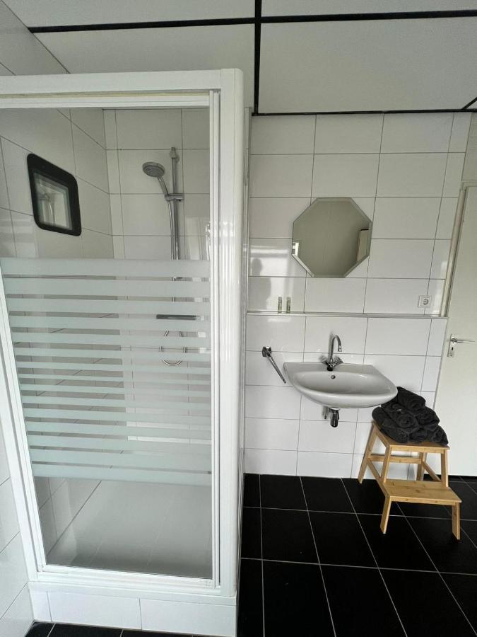 Hotel De Raket Rogat Екстериор снимка